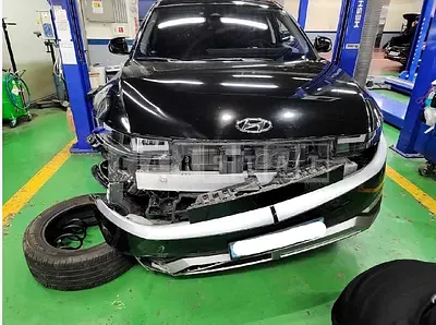 Photo 1 of 28: 2022 Hyundai Modern Ionic 5, VIN KMHKN81AFNU011780 — Korean insurance auction