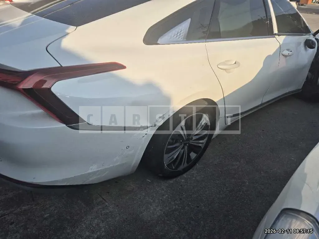 Photo 2 of 26: 2022 Kia K8 1.6 Hybrid — Korean insurance auction