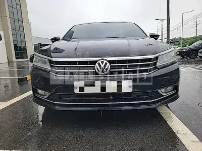 Photo 1 of 67: 2018 Volkswagen Passagen Passat 2.0 TSI — Korean insurance auction