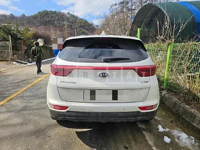 Photo 1 of 10: 2017 Kia Sportage, VIN KNAPN815GJK331557 — Korean insurance auction