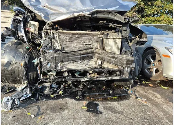 Photo 2 of 14: 2016 Hyundai Santa Fe — Korean insurance auction