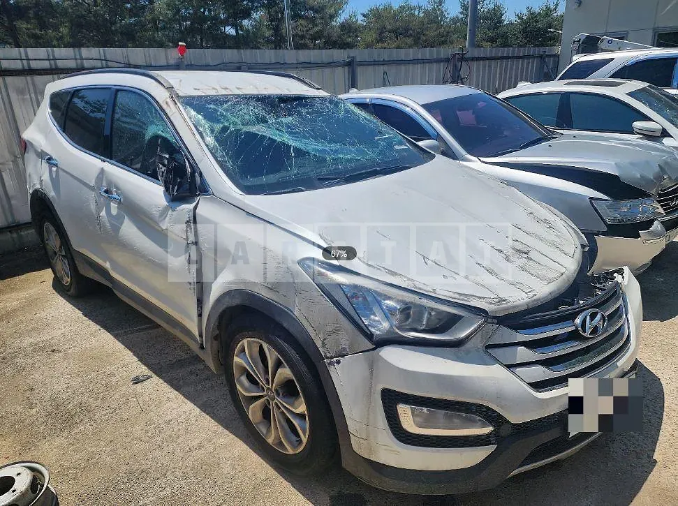 Photo 2 of 27: 2015 Hyundai Santa Fe 2.0 — Korean insurance auction