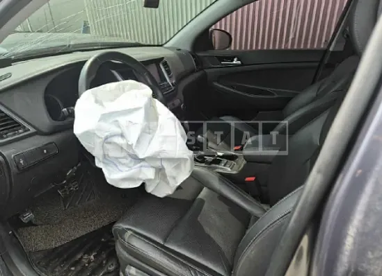 Photo 2 of 13: 2018 Hyundai Tucson — Korean insurance auction