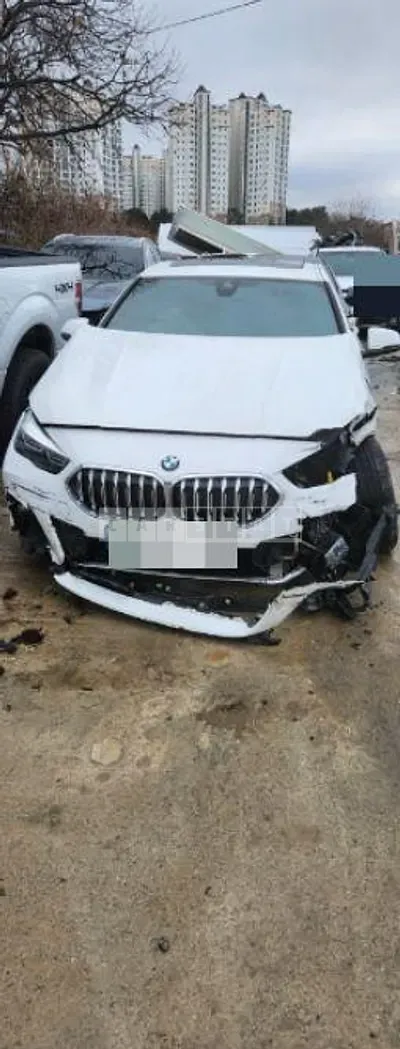 Photo 1 of 5: 2021 BMW 218d Gran Coupe, VIN WBA31AM00M7J80763 — Korean insurance auction
