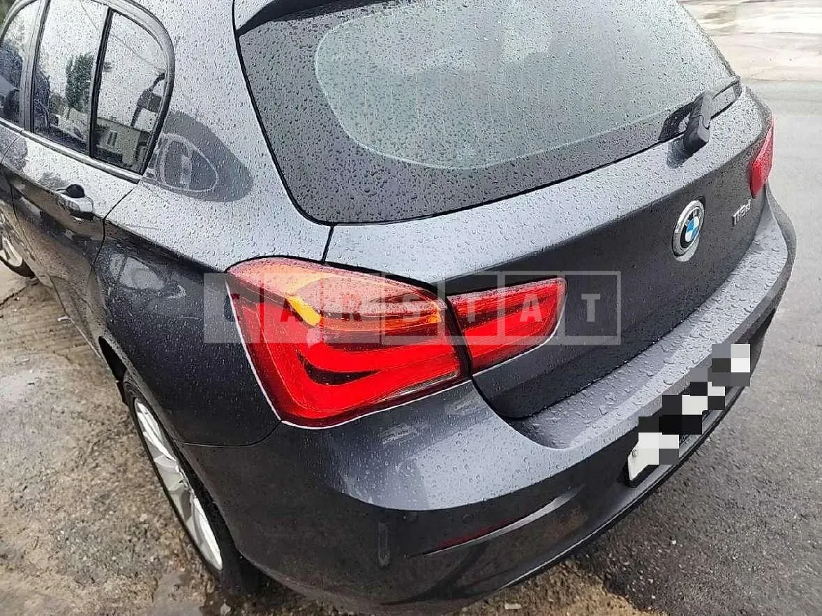 Photo 2 of 14: 2016 BMW 118d — Korean insurance auction