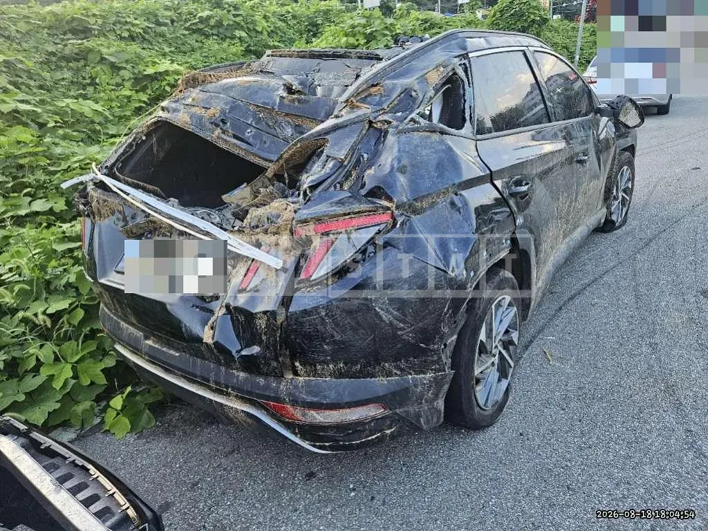 Photo 2 of 13: 2022 Hyundai Tucson NX4 Hybrid — Korean insurance auction