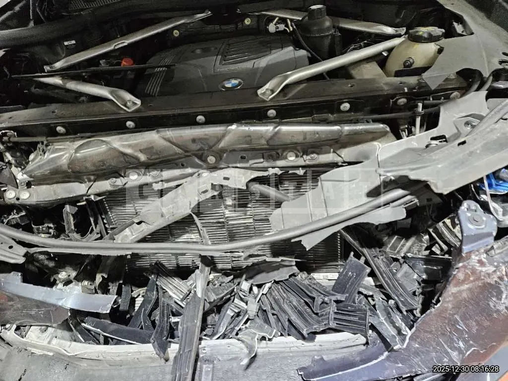 Photo 2 of 15: 2022 BMW X5 xDrive40i — Korean insurance auction