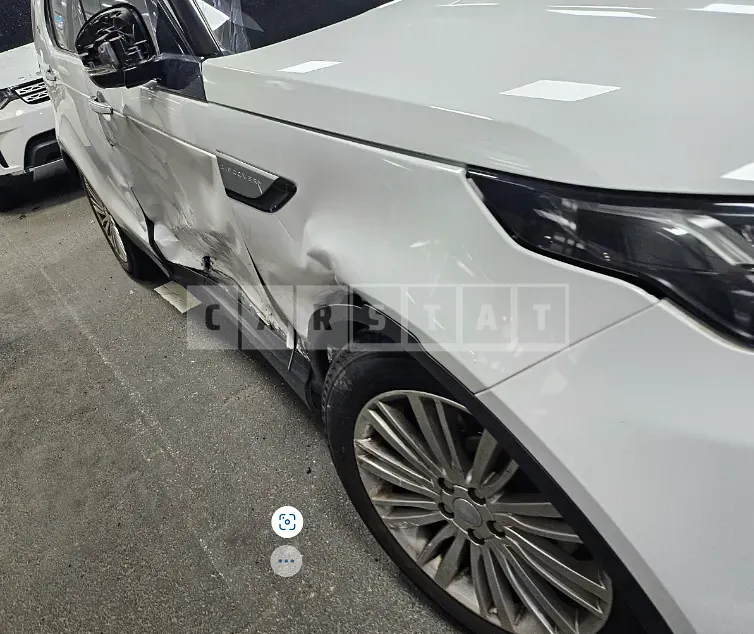 Photo 2 of 5: 2017 Land Rover Discovery TD6 — Korean insurance auction