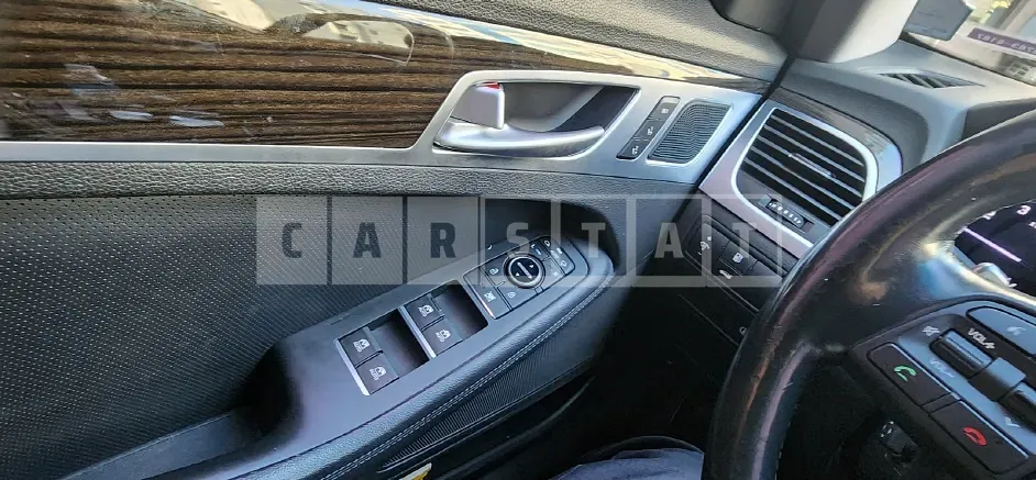 Photo 2 of 12: 2017 Genesis G80 — Korean insurance auction