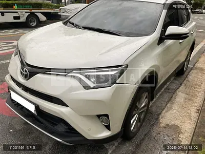 2017 TOYOTA LAVE 4 2WD