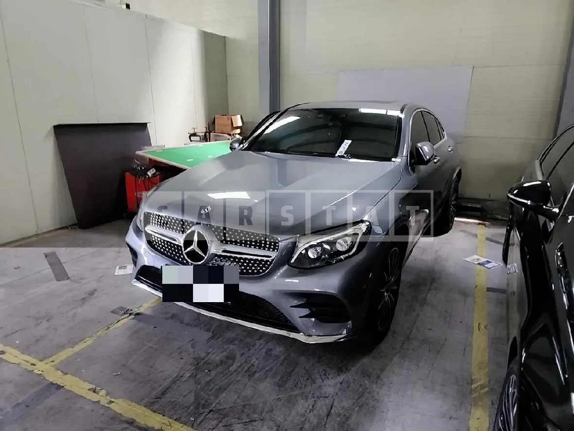 Photo 2 of 14: 2019 Mercedes-Benz GLC300 4Matic Coupe, VIN WDC0J4KB6KF547870 — Korean insurance auction