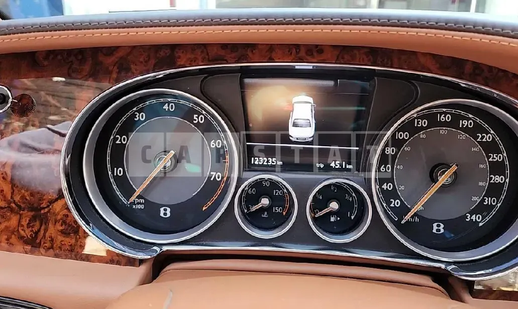 Photo 2 of 8: 2015 Bentley Flyingspur V8, VIN SCBET53W8FC048138 — Korean insurance auction