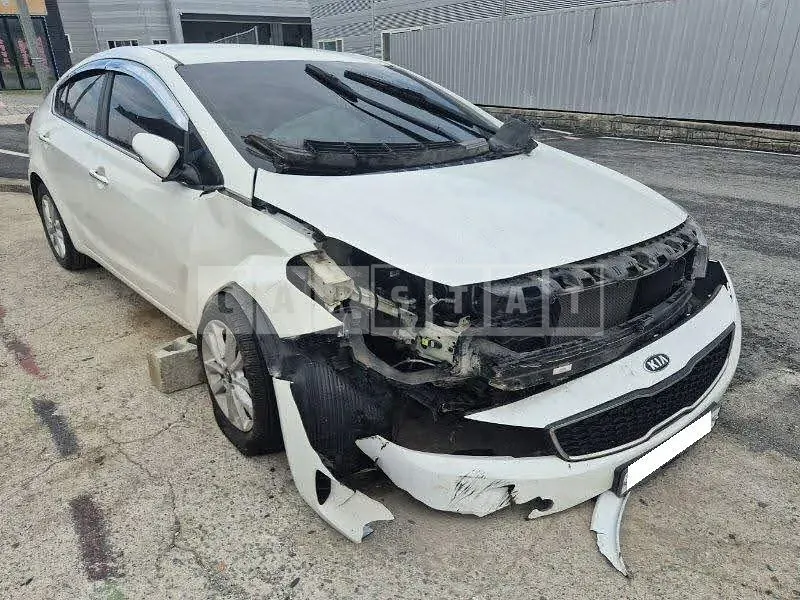 Photo 2 of 16: 2016 Kia K3, VIN KNAFK412BGA650931 — Korean insurance auction