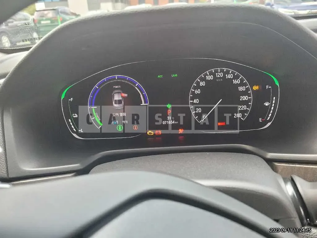 Photo 2 of 46: 2019 Honda Accord Hybrid, VIN 1HGCV3690KA511579 — Korean insurance auction