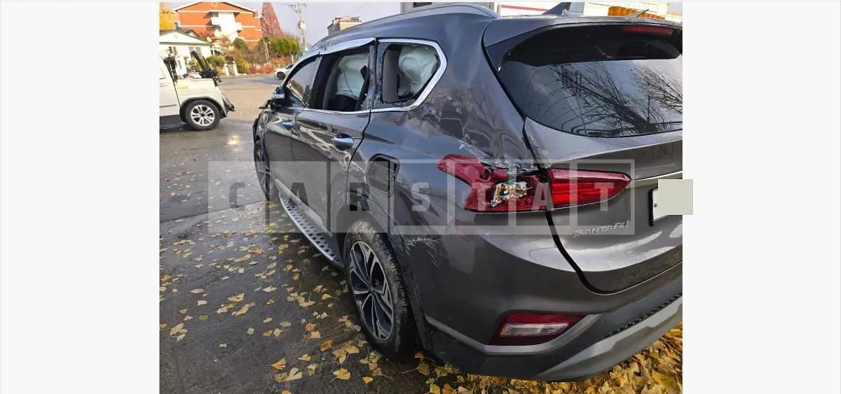 Photo 2 of 8: 2019 Hyundai Santa Fe TM — Korean insurance auction