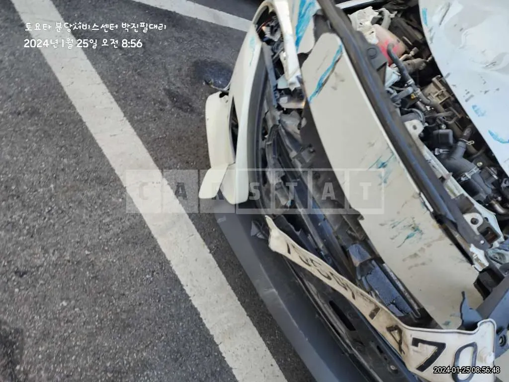Photo 2 of 22: 2019 Toyota Prius, VIN JTDKARFP3K3105891 — Korean insurance auction