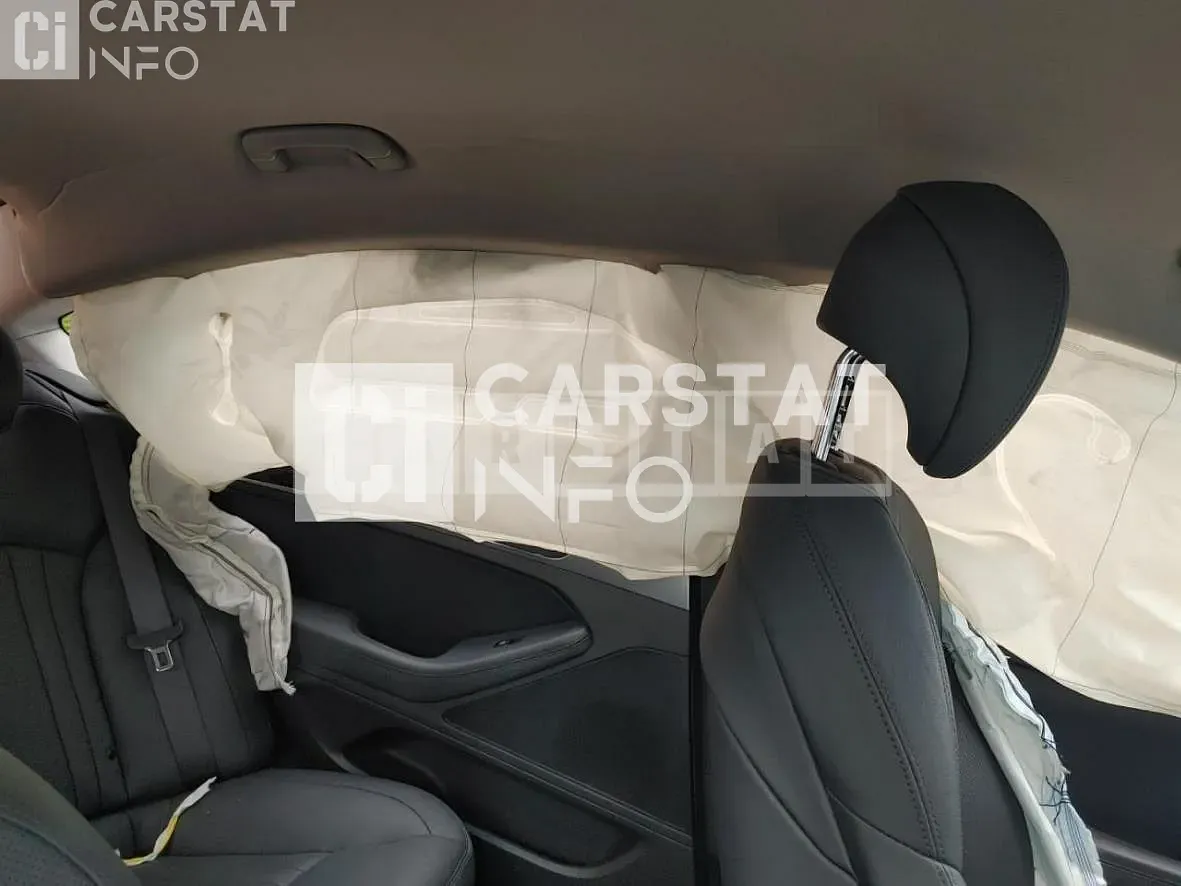 Photo 2 of 20: 2018 Genesis G80 3.3 — Korean insurance auction