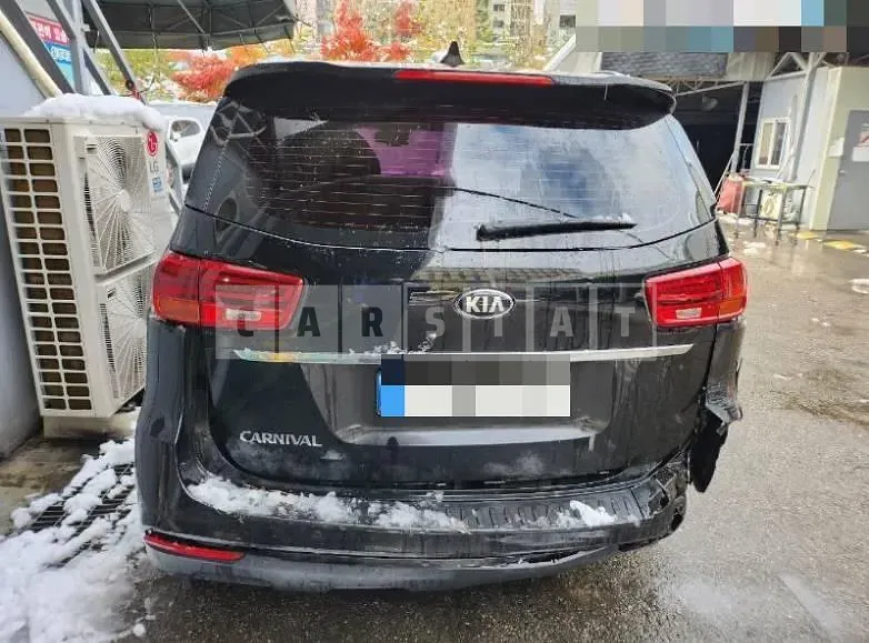Photo 2 of 19: 2018 Kia Carnival 11 -Seater — Korean insurance auction