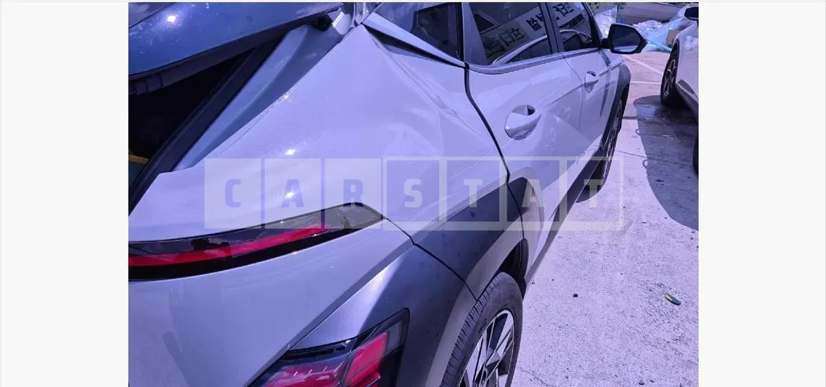 Photo 2 of 17: 2023 Hyundai Kona Hybrid — Korean insurance auction