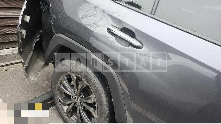 Photo 2 of 19: 2023 Toyota Lave 4 Hybrid AWD — Korean insurance auction