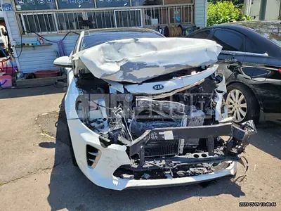 Photo 1 of 8: 2016 Kia K5, VIN KNAGX417GGA023817 — Korean insurance auction