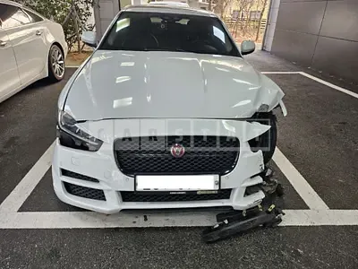 Photo 1 of 7: 2016 Jaguar XE 2.0d — Korean insurance auction