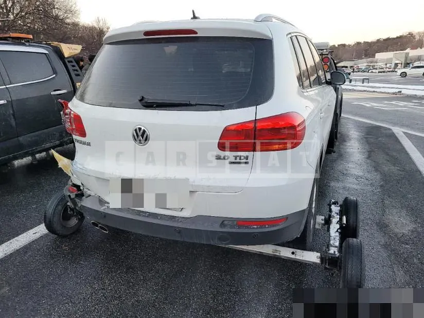 Photo 2 of 9: 2014 Volkswagen Tiguan 2.0 TDI Blue Motion — Korean insurance auction