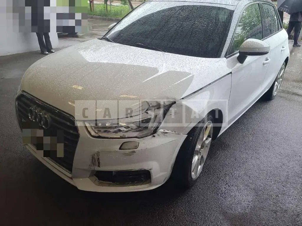 Photo 2 of 27: 2015 Audi A1 Sportback 30 TDI — Korean insurance auction