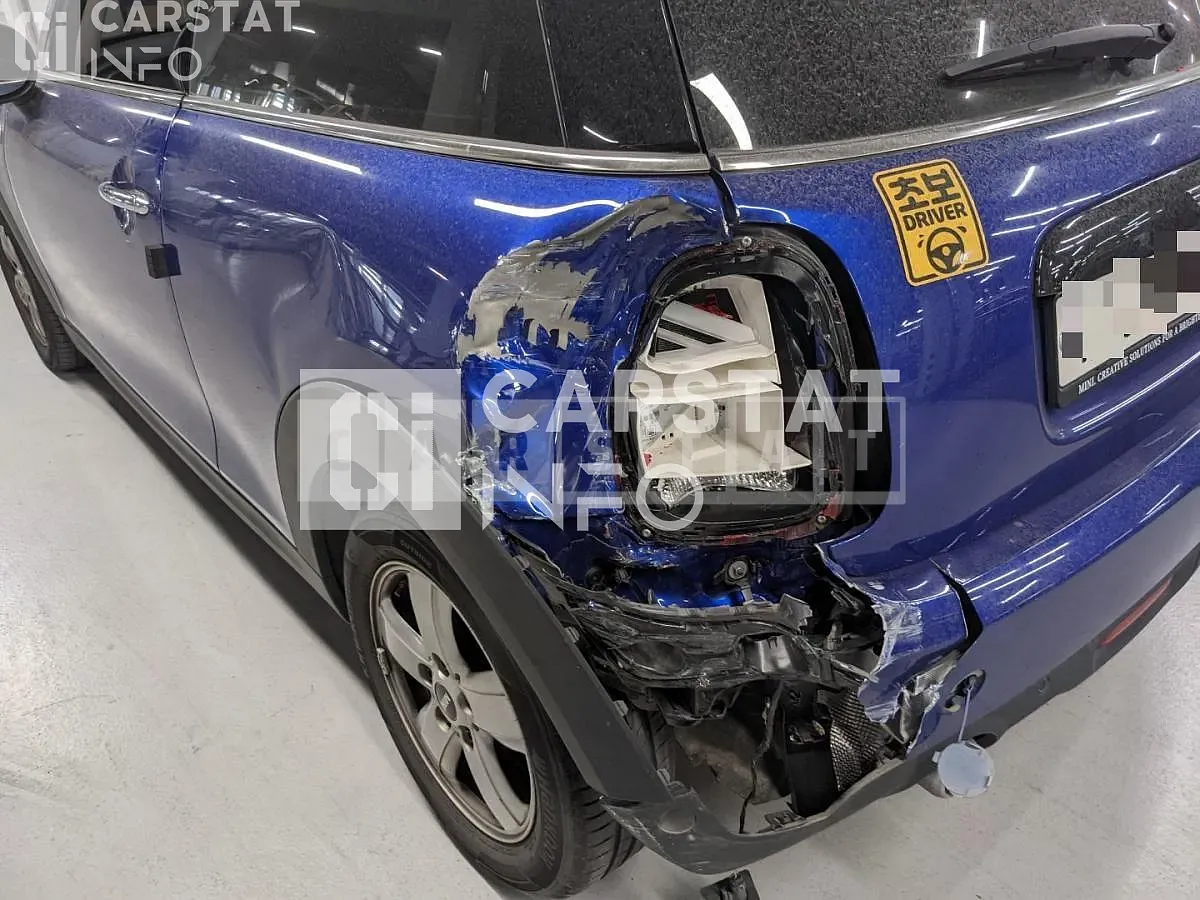 Photo 3 of 3: 2020 MINI Cooper — Korean insurance auction