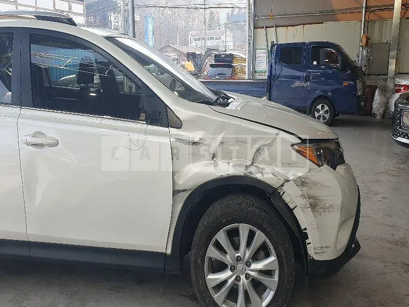 Photo 2 of 20: 2015 Toyota Love 4 — Korean insurance auction