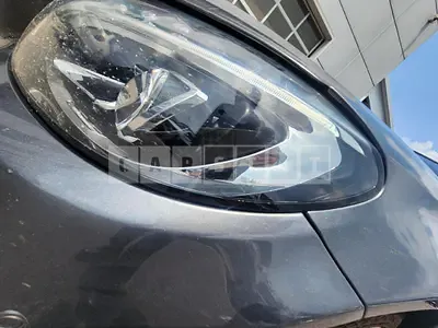 Photo 1 of 1: 2017 Mercedes-Benz (parts) C200 Cabriolet Headlamp — Korean insurance auction