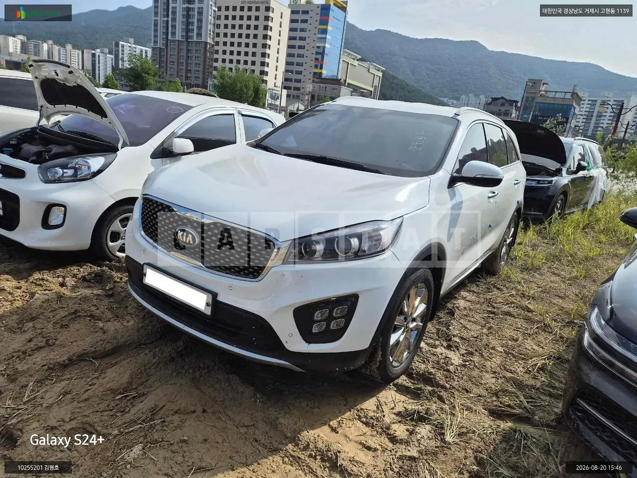 Photo 2 of 9: 2016 Kia Sorento, VIN KNAPK81BBGA188997 — Korean insurance auction