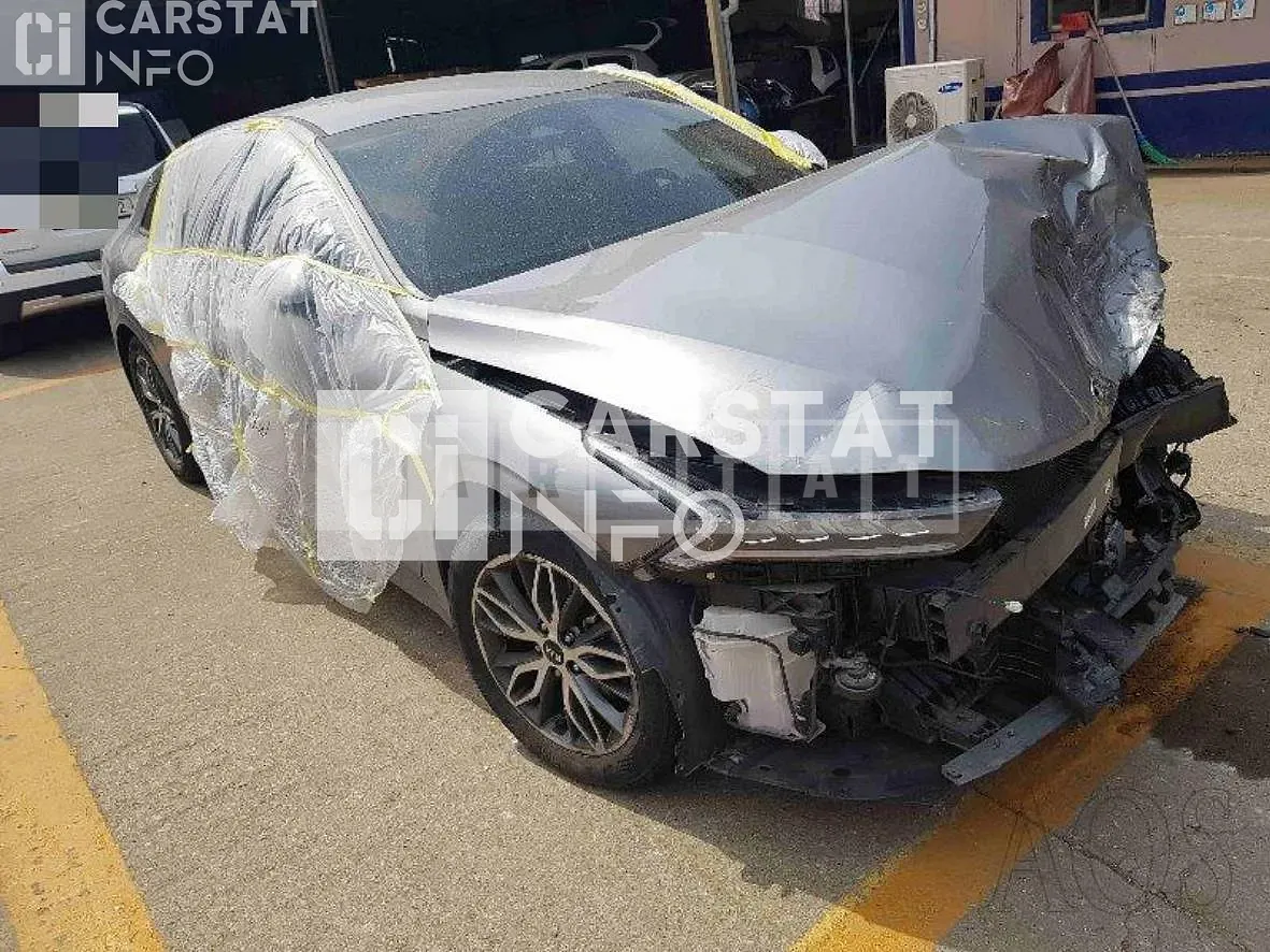 Photo 2 of 14: 2020 Kia K5, VIN KNAG241BBLA021569 — Korean insurance auction