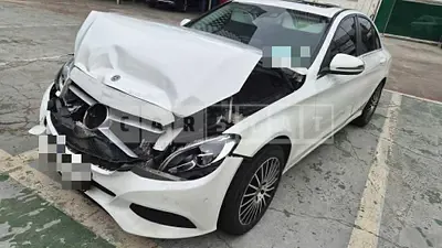 Photo 1 of 7: 2018 Mercedes-Benz C200 — Korean insurance auction