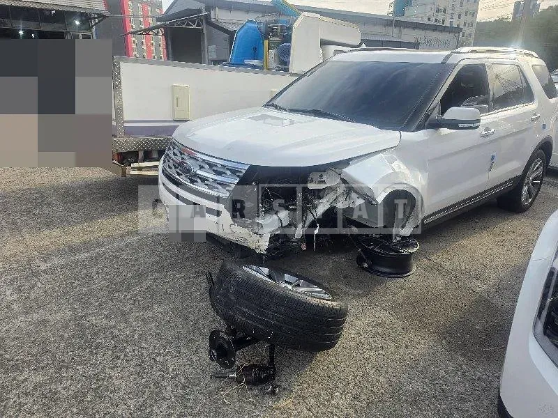 Photo 2 of 10: 2018 Ford Explorer 2.3 AWD — Korean insurance auction
