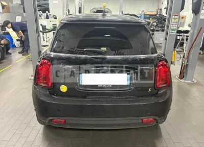 Photo 1 of 24: 2023 MINI Cooper Se — Korean insurance auction