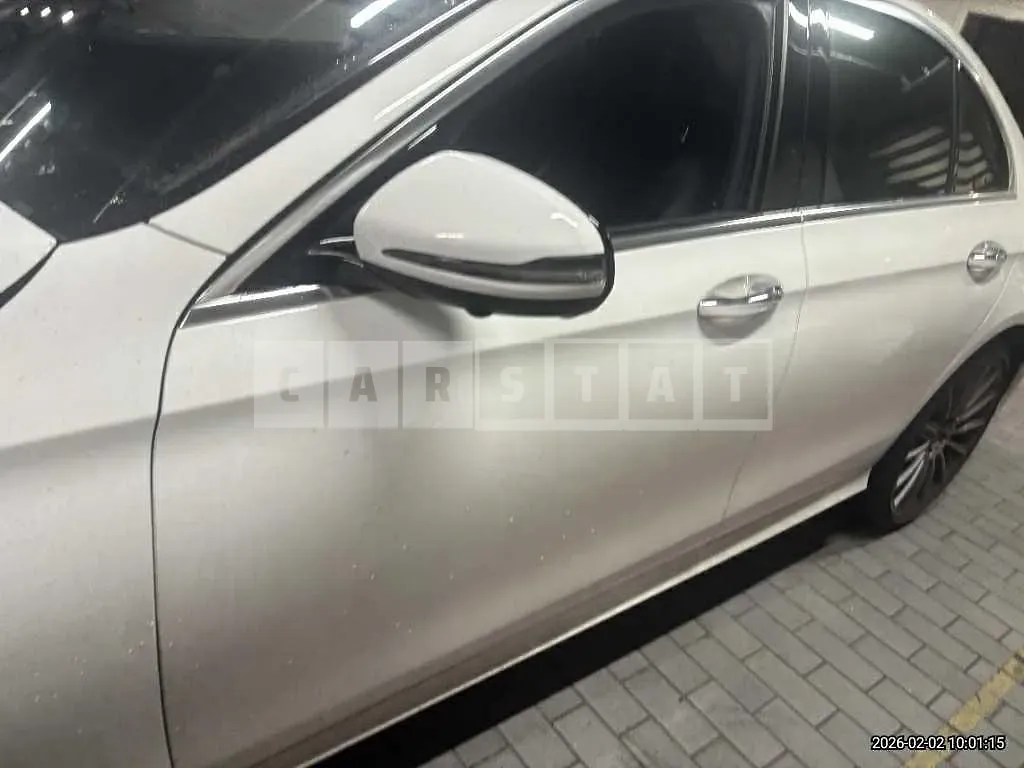 Photo 2 of 28: 2021 Mercedes-Benz E350 4Matic — Korean insurance auction