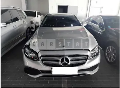 Photo 1 of 21: 2017 Mercedes-Benz E220 d — Korean insurance auction