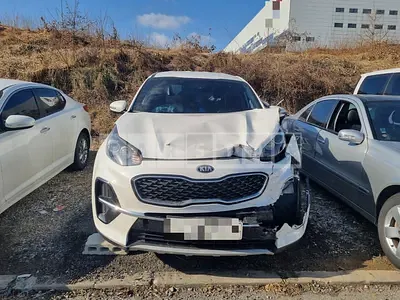 Photo 1 of 11: 2021 Kia Sportage 4WD — Korean insurance auction