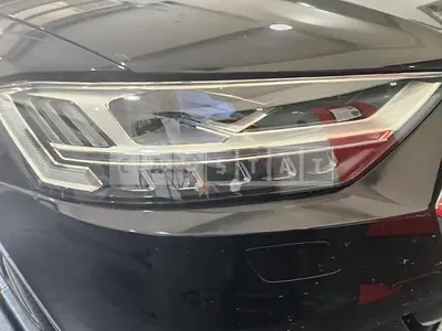 Photo 1 of 7: 2020 Audi (parts) A8 Headlamp — Korean insurance auction