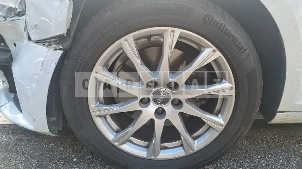Photo 2 of 25: 2019 Audi A4 40 TFSI, VIN WAUZZZF41KA122114 — Korean insurance auction