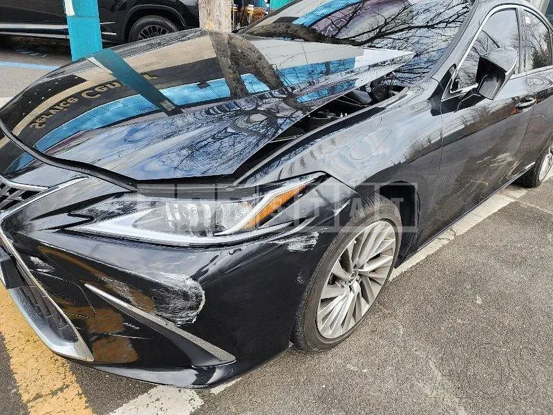 Photo 2 of 9: 2022 Lexus ES300h, VIN JTHBA1C17N2007280 — Korean insurance auction