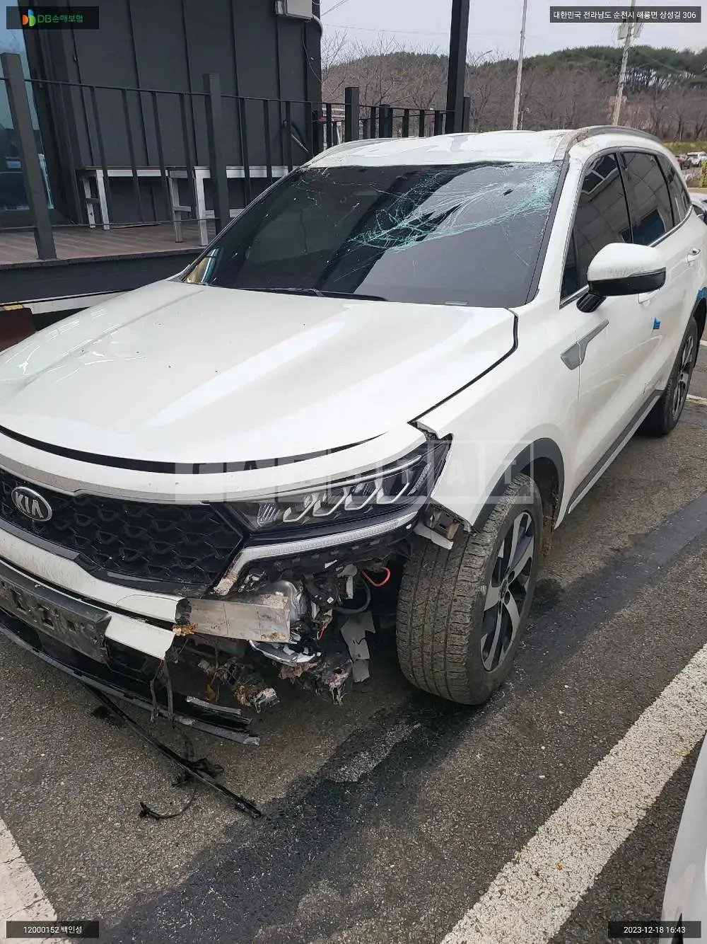 Photo 2 of 25: 2021 Kia Sorento /Sorrento, VIN KNARL81BGMA090580 — Korean insurance auction