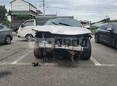 Photo 1 of 25: 2022 Hyundai Modern Ionic 5, VIN KMHKR81CPNU027782 — Korean insurance auction