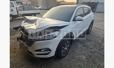 Photo 1 of 5: 2016 Hyundai Tucson TL — Korean insurance auction