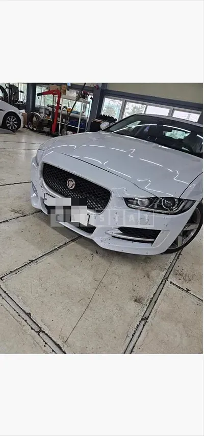 Photo 1 of 16: 2016 Jaguar XE 2.0d — Korean insurance auction