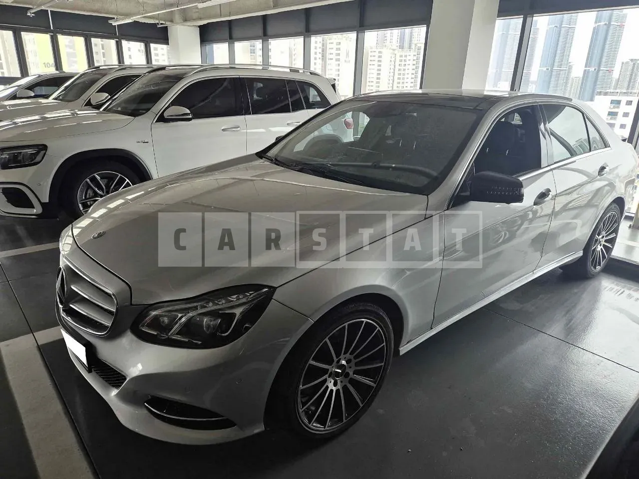 Photo 2 of 16: 2016 Mercedes-Benz E250 BlueTec 4Matic, VIN WDDHF9HB3GB303189 — Korean insurance auction