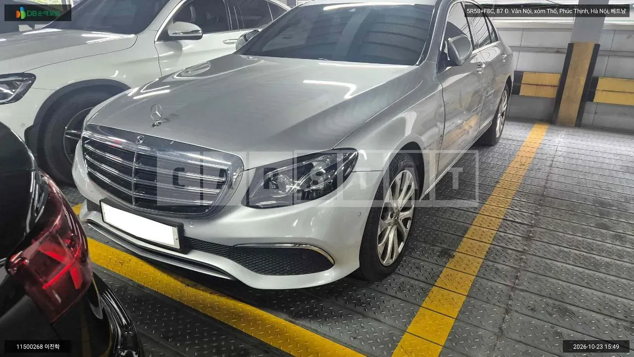 Photo 2 of 12: 2019 Mercedes-Benz E220d 4Matic, VIN WDDZF0FB2KA651793 — Korean insurance auction