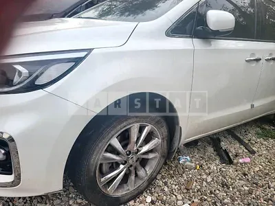 Photo 1 of 16: 2019 Kia Carnivals — Korean insurance auction