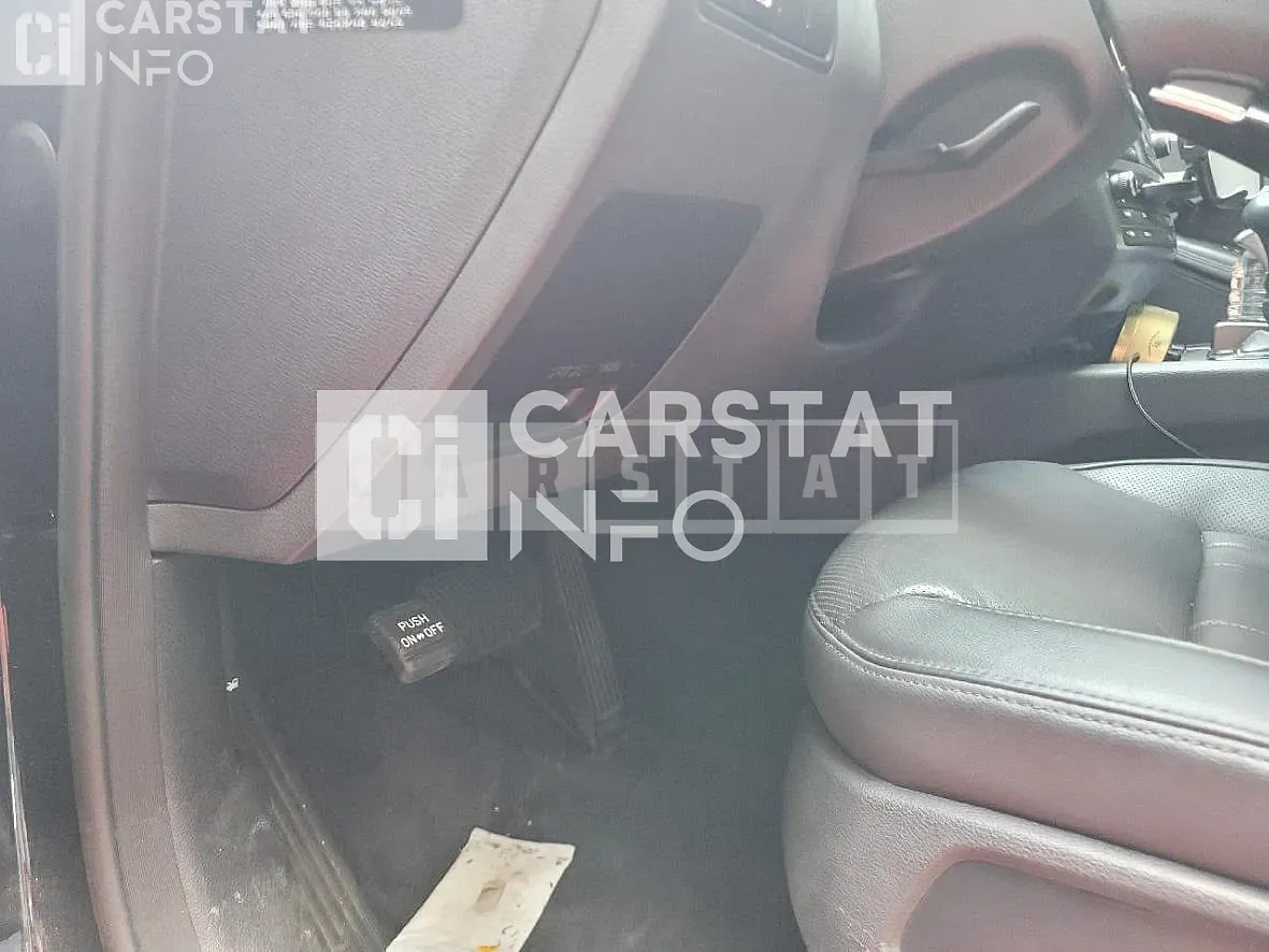 Photo 2 of 20: 2015 Chevrolet Acupuncture Nessis 3.3 — Korean insurance auction
